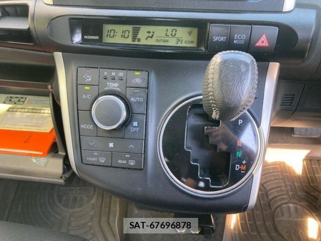 Toyota WISH 2009-10 8629903-11