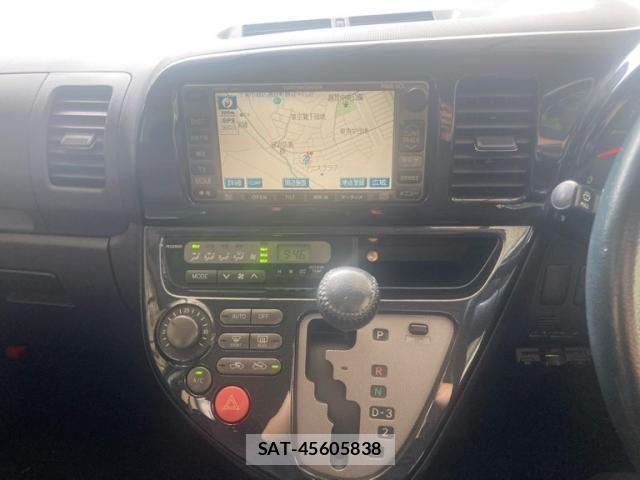 Toyota WISH 2003-05 8629904-19