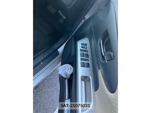 Toyota WISH 2012-02 8629905-18