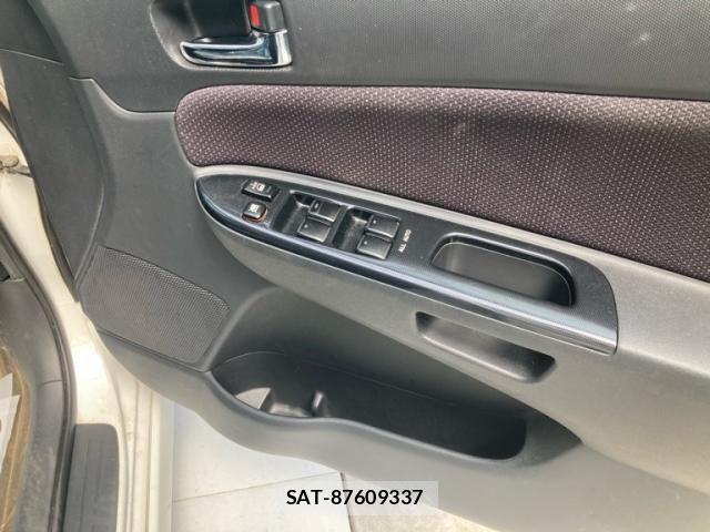 Toyota WISH 2007-04 8667191-11