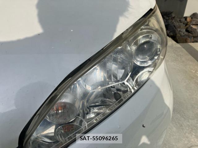 Toyota WISH 2015-02 8662549-6