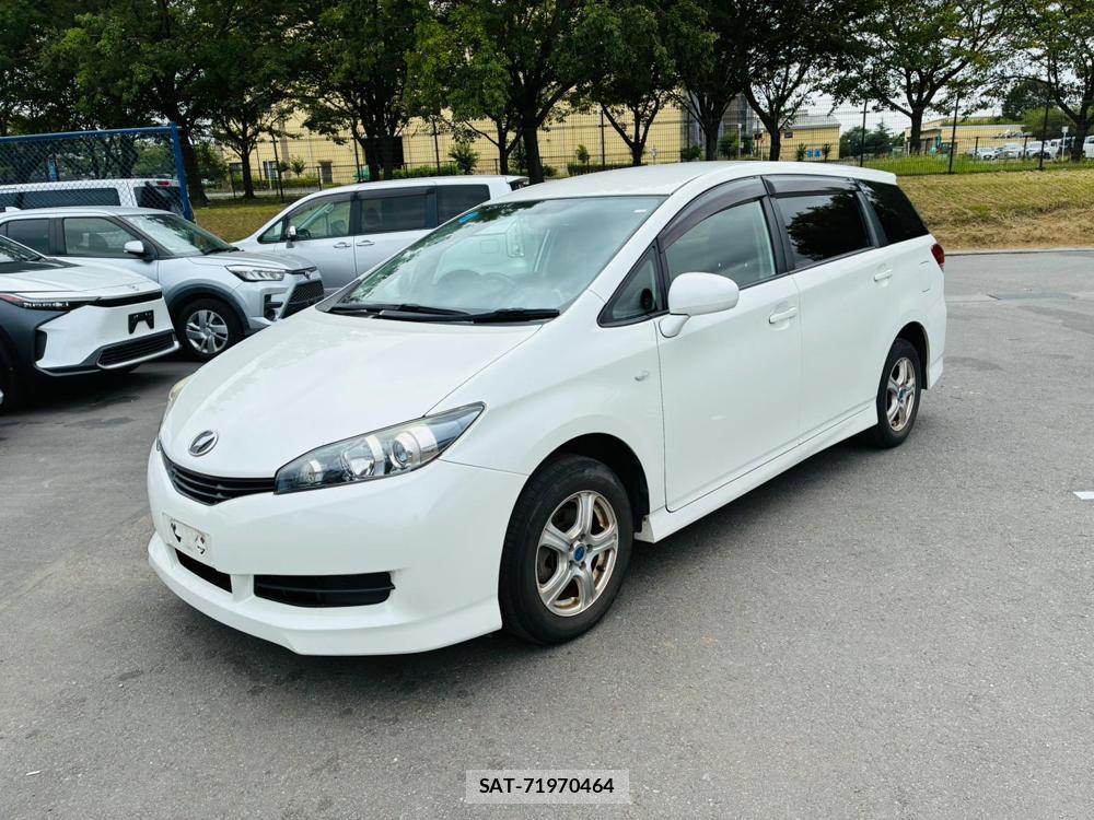 Toyota WISH 2010-08 8252228-0