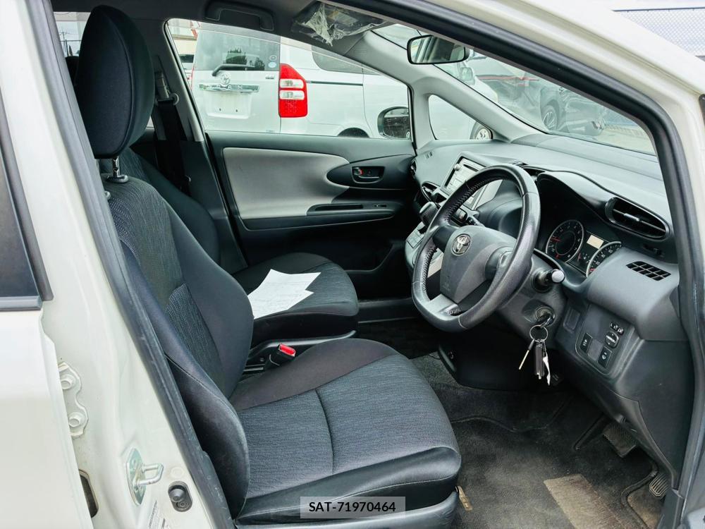 Toyota WISH 2010-08 8252228-11