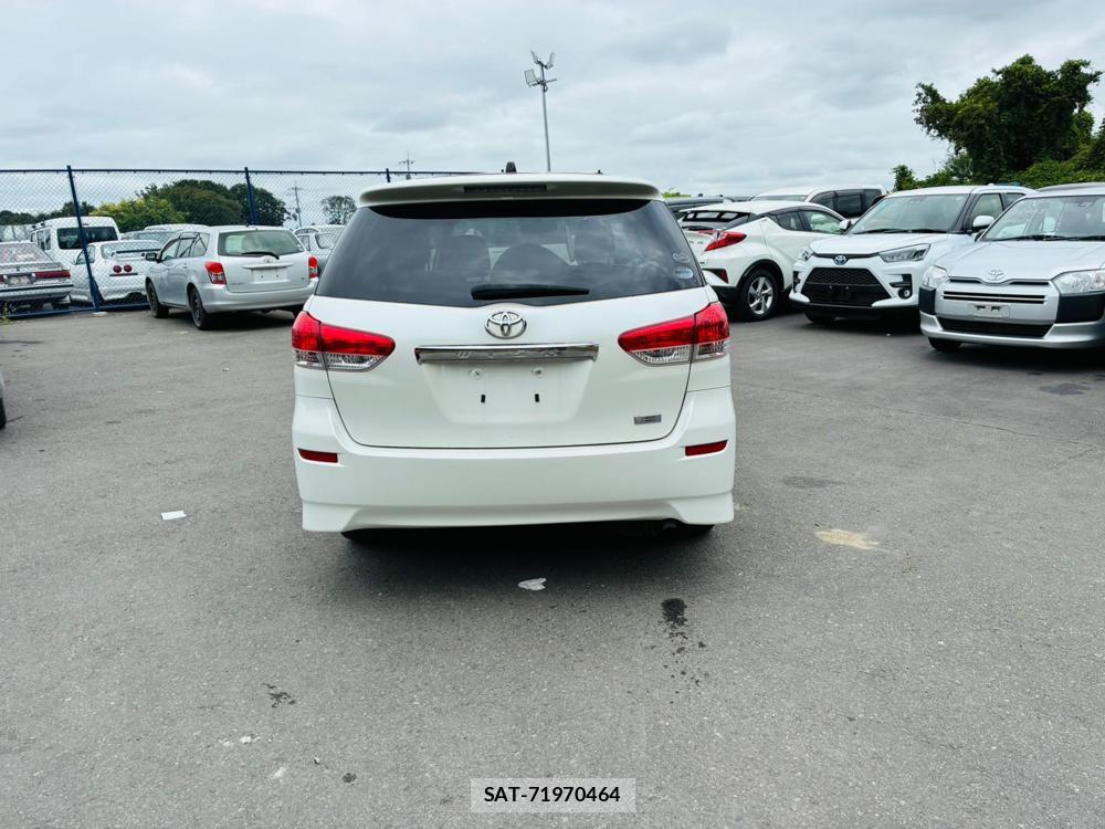 Toyota WISH 2010-08 8252228-3
