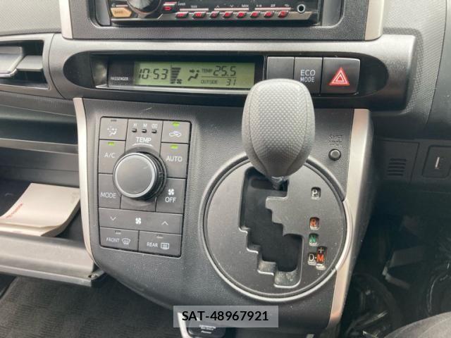 Toyota WISH 2014-11 8686964-9