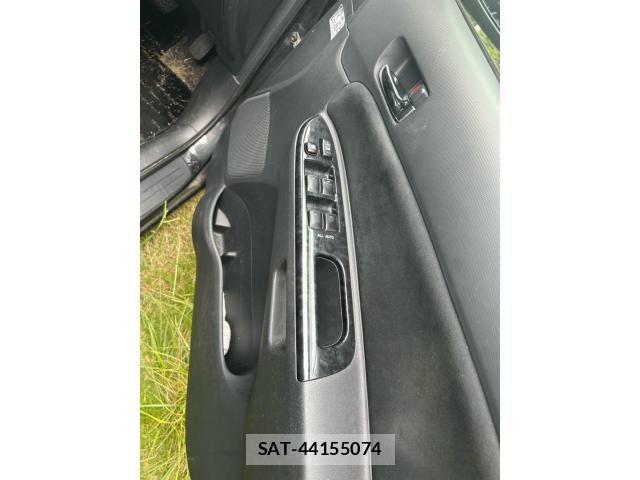 Toyota WISH 2007-05 8746988-9