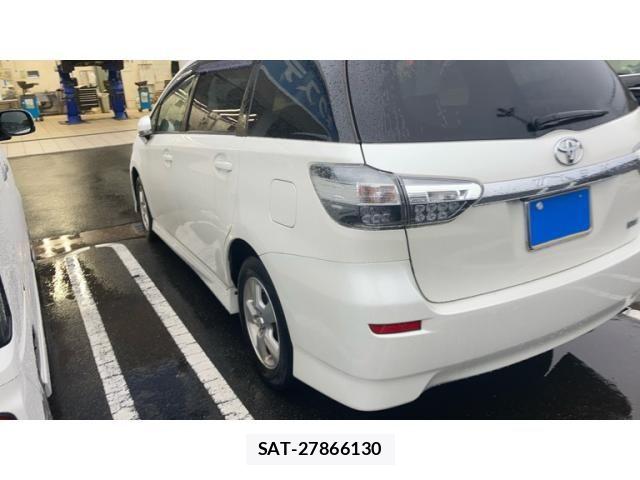 Toyota WISH 2013-05 8746985-6