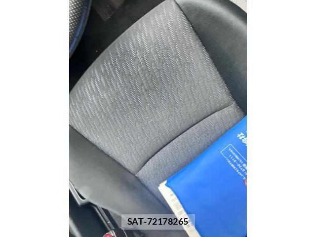 Toyota WISH 2011-01 8782707-14