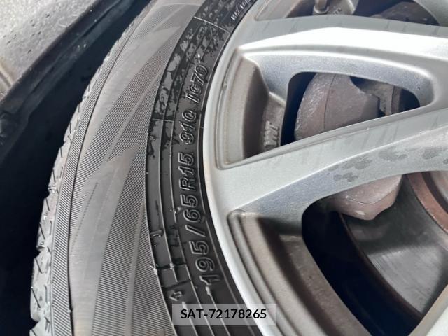 Toyota WISH 2011-01 8782707-5