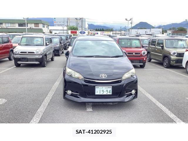 Toyota WISH 2013-11 8782706-0