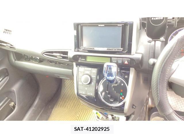Toyota WISH 2013-11 8782706-10