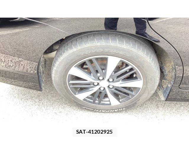 Toyota WISH 2013-11 8782706-13