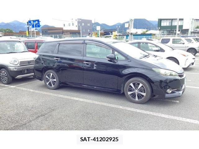 Toyota WISH 2013-11 8782706-3
