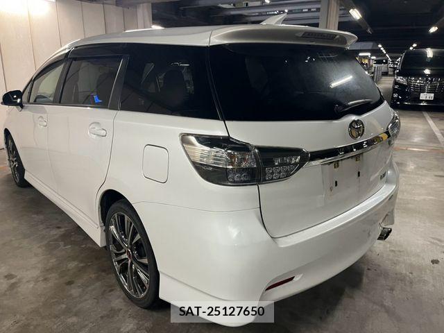 Toyota WISH 2014-02 8797984-2