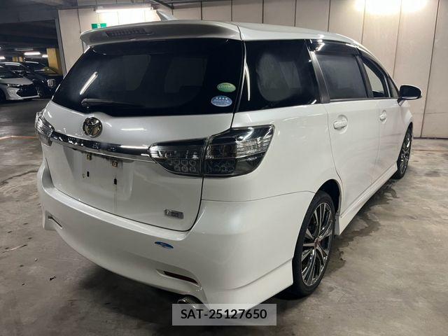 Toyota WISH 2014-02 8797984-4
