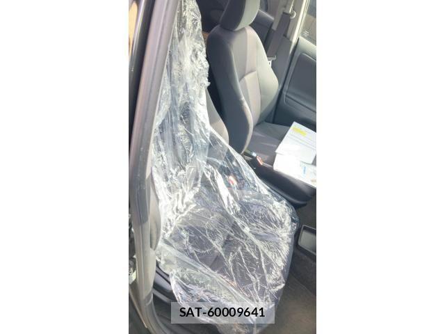 Toyota WISH 2017-04 8832617-13