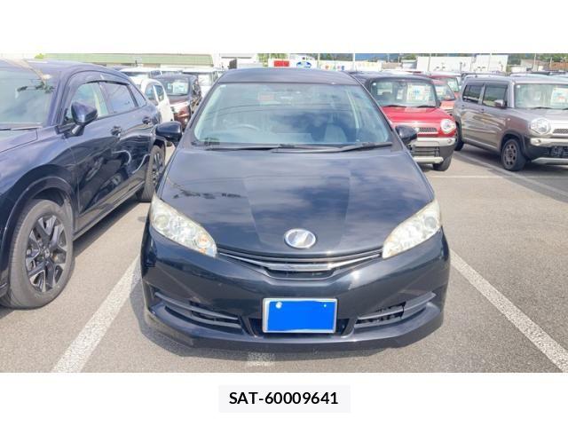Toyota WISH 2017-04 8832617-1