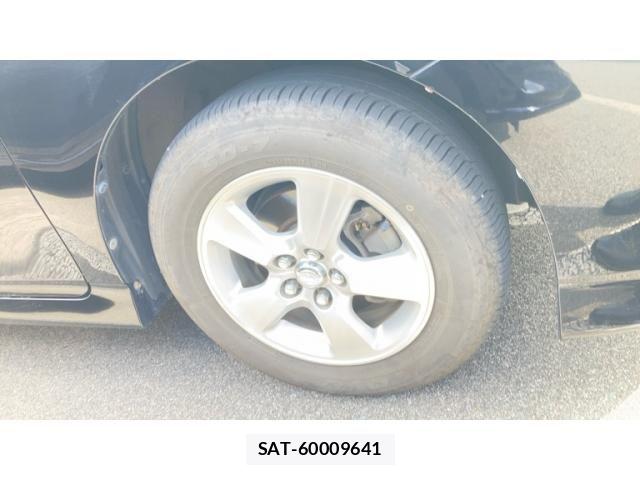 Toyota WISH 2017-04 8832617-4