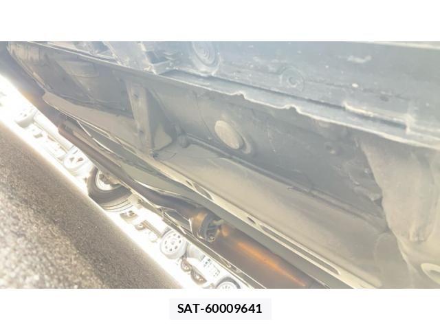 Toyota WISH 2017-04 8832617-6
