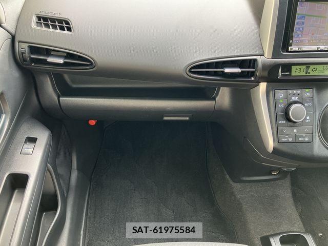 Toyota WISH 2011-02 8832619-20