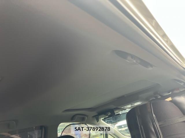 Toyota WISH 2011-07 8832620-9