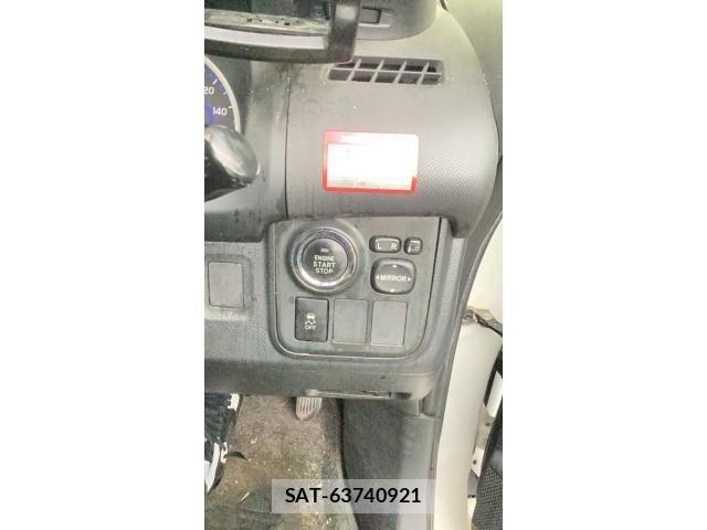 Toyota WISH 2012-07 8851151-9