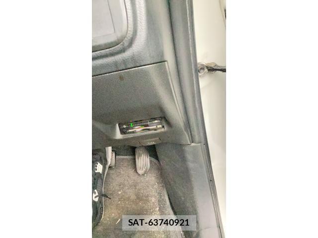 Toyota WISH 2012-07 8851151-11
