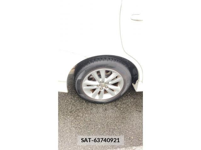 Toyota WISH 2012-07 8851151-4