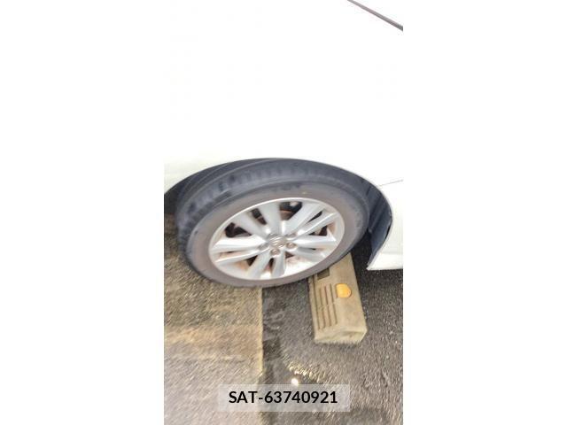 Toyota WISH 2012-07 8851151-5