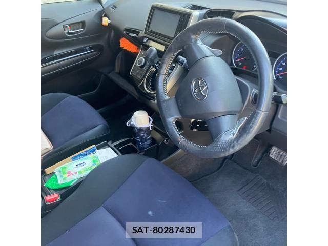 Toyota WISH 2013-02 8851150-2