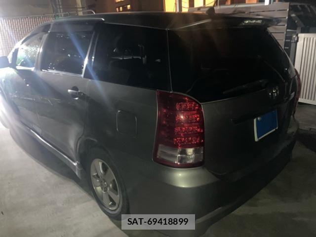 Toyota WISH 2006-01 8883067-6