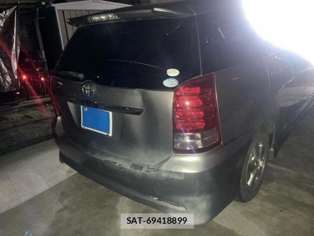 Toyota WISH 2006-01 8883067-7