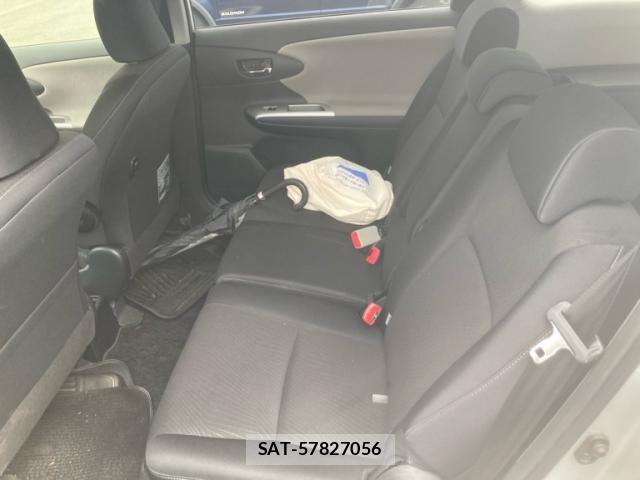 Toyota WISH 2010-02 8883066-11