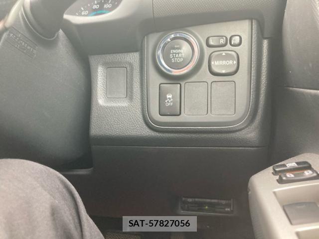 Toyota WISH 2010-02 8883066-18