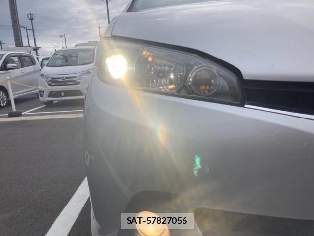 Toyota WISH 2010-02 8883066-4
