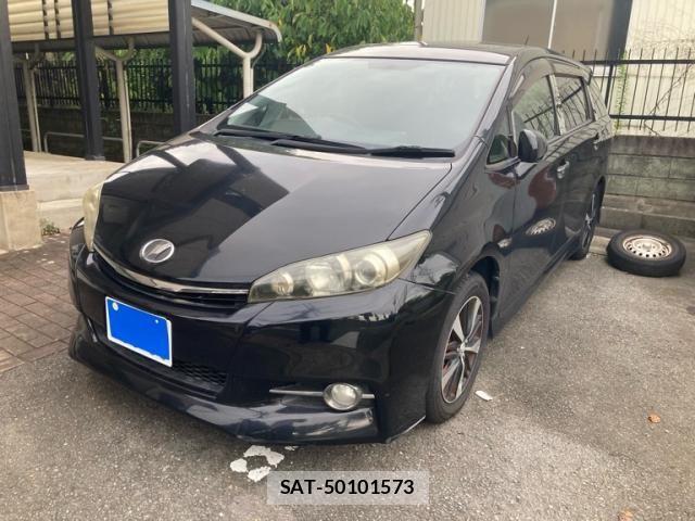 Toyota WISH 2013-10 8883065-1