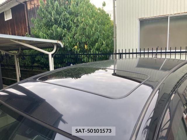 Toyota WISH 2013-10 8883065-7