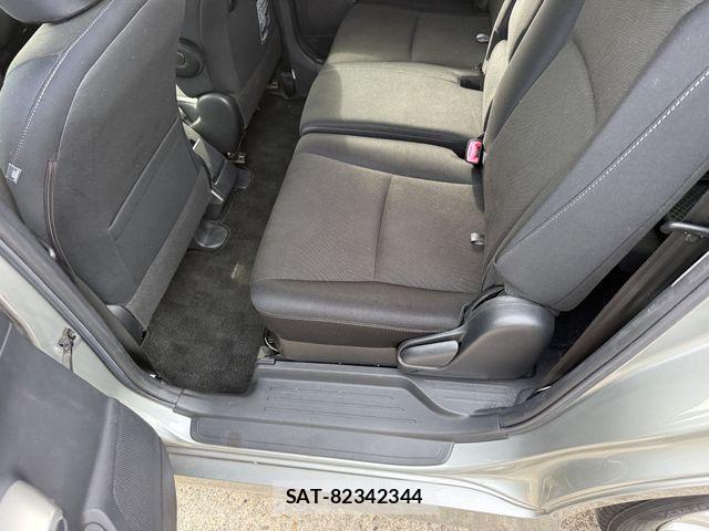 Toyota WISH 2009-10 8883064-14