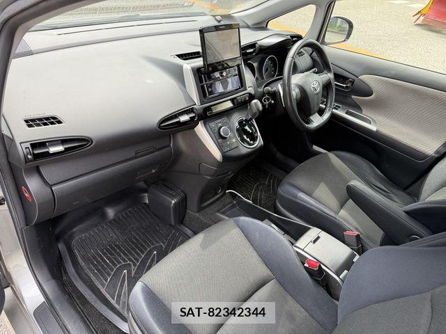 Toyota WISH 2009-10 8883064-1