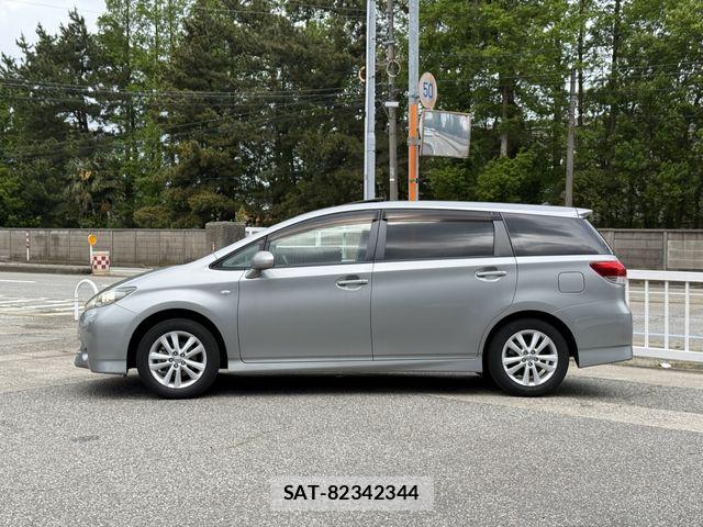 Toyota WISH 2009-10 8883064-6