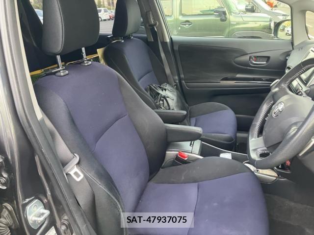 Toyota WISH 2013-06 7021935-13