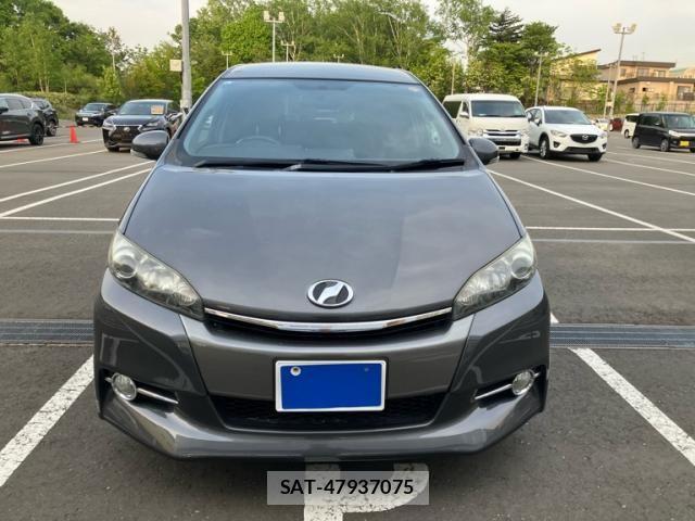 Toyota WISH 2013-06 7021935-1