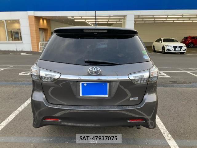 Toyota WISH 2013-06 7021935-3