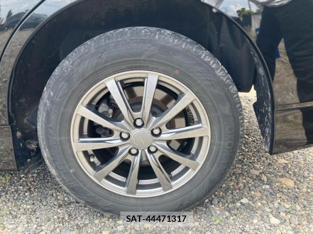 Toyota WISH 2016-09 7227465-12