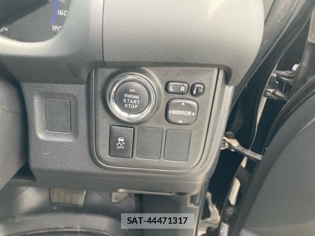 Toyota WISH 2016-09 7227465-19