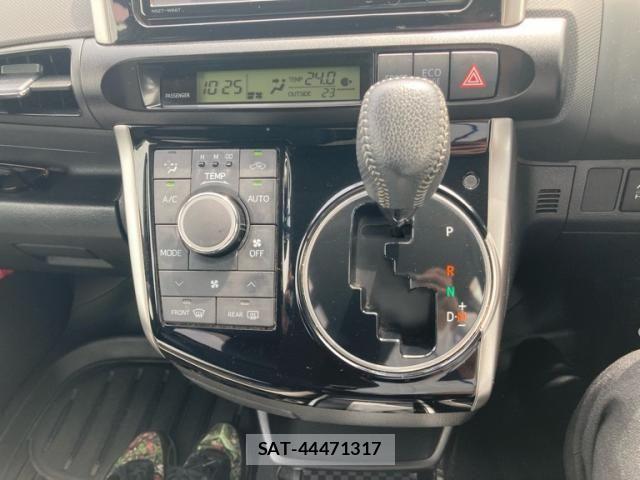 Toyota WISH 2016-09 7227465-23