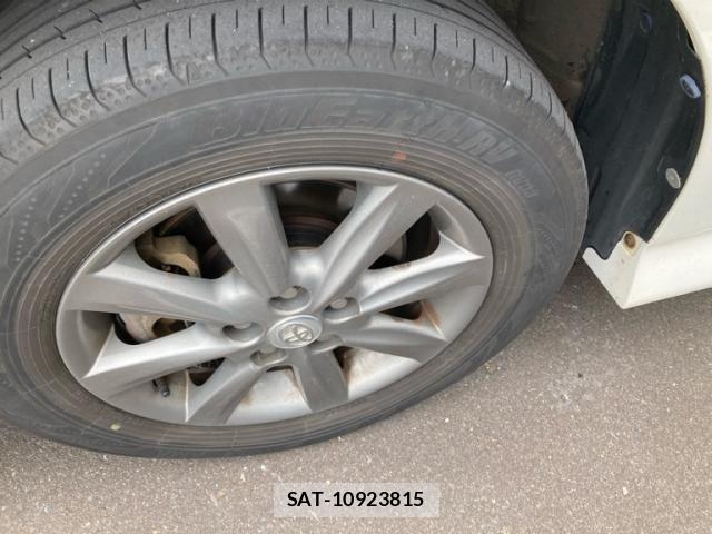 Toyota WISH 2016-10 7227466-17