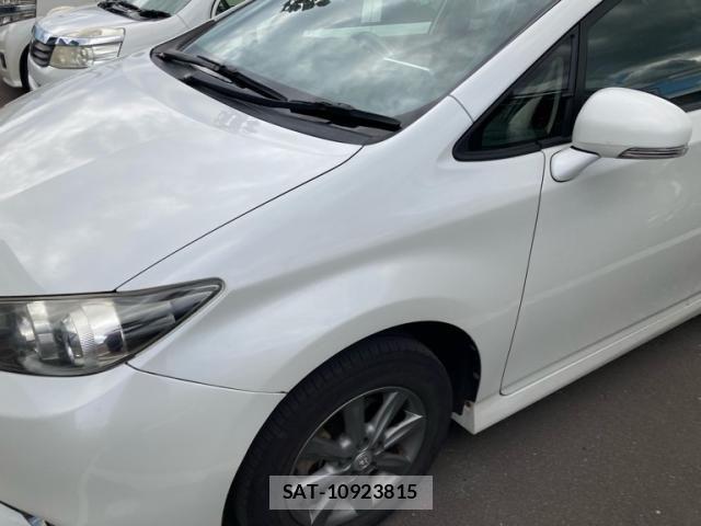 Toyota WISH 2016-10 7227466-5
