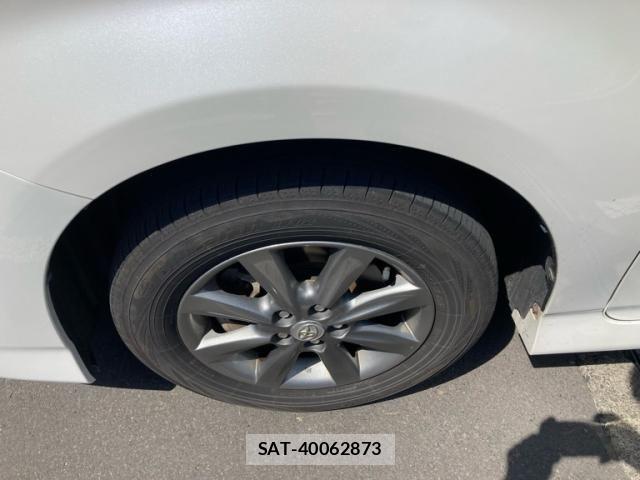 Toyota WISH 2014-05 7331379-12