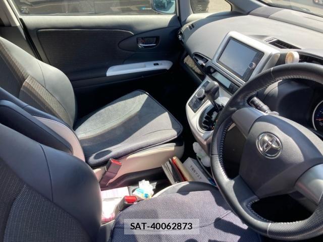 Toyota WISH 2014-05 7331379-16